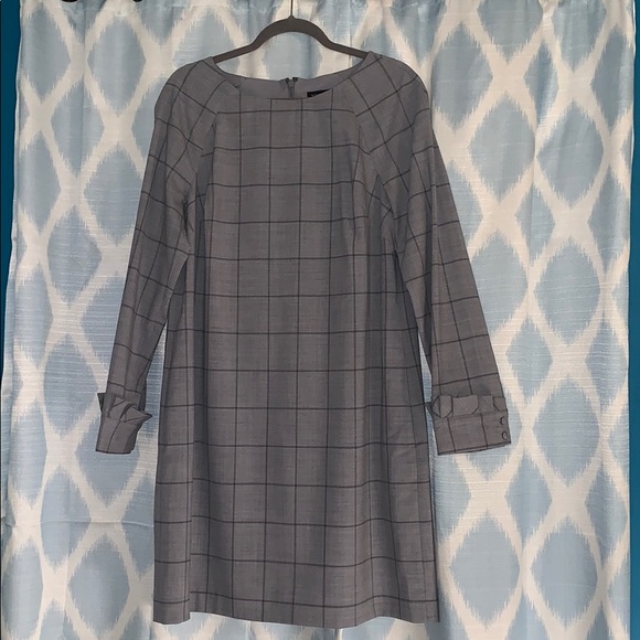 Banana Republic Dresses & Skirts - Banana Republic Sheath Dress